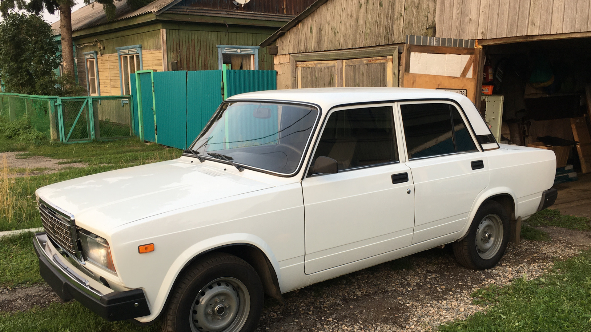 Lada 21074 1.6 бензиновый 2012 | Ярко белая на DRIVE2