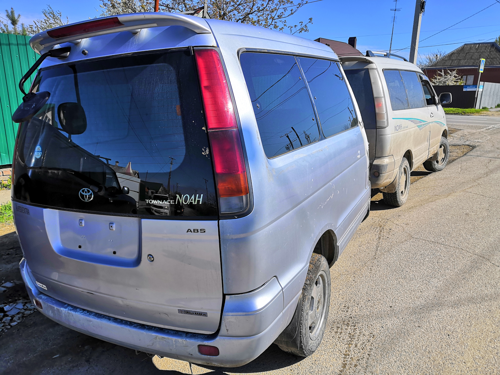 Toyota Lite Ace Noah