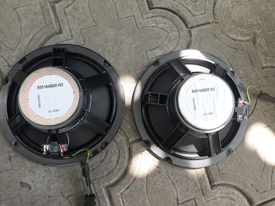 Фото в бортжурнале Audi A6 (C6). Запчасти на фото: 800164B00102