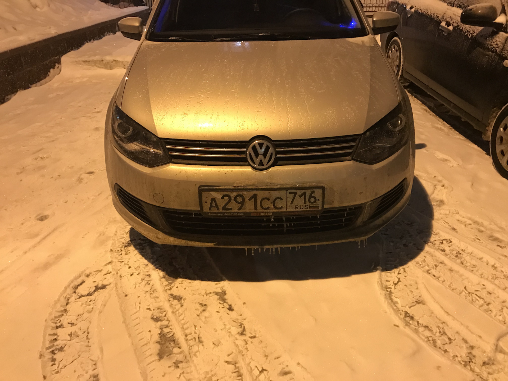 Новые глаза. — Volkswagen Polo Sedan, 1,6 л, 2011 года | аксессуары | DRIVE2