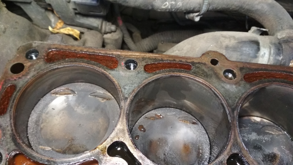 2. ЗАМЕНА СВЕТА ШТАТНОЙ ПОДСВЕТКИ ЗАДНЕГО НОМЕРА — Toyota Crown (S170 ...