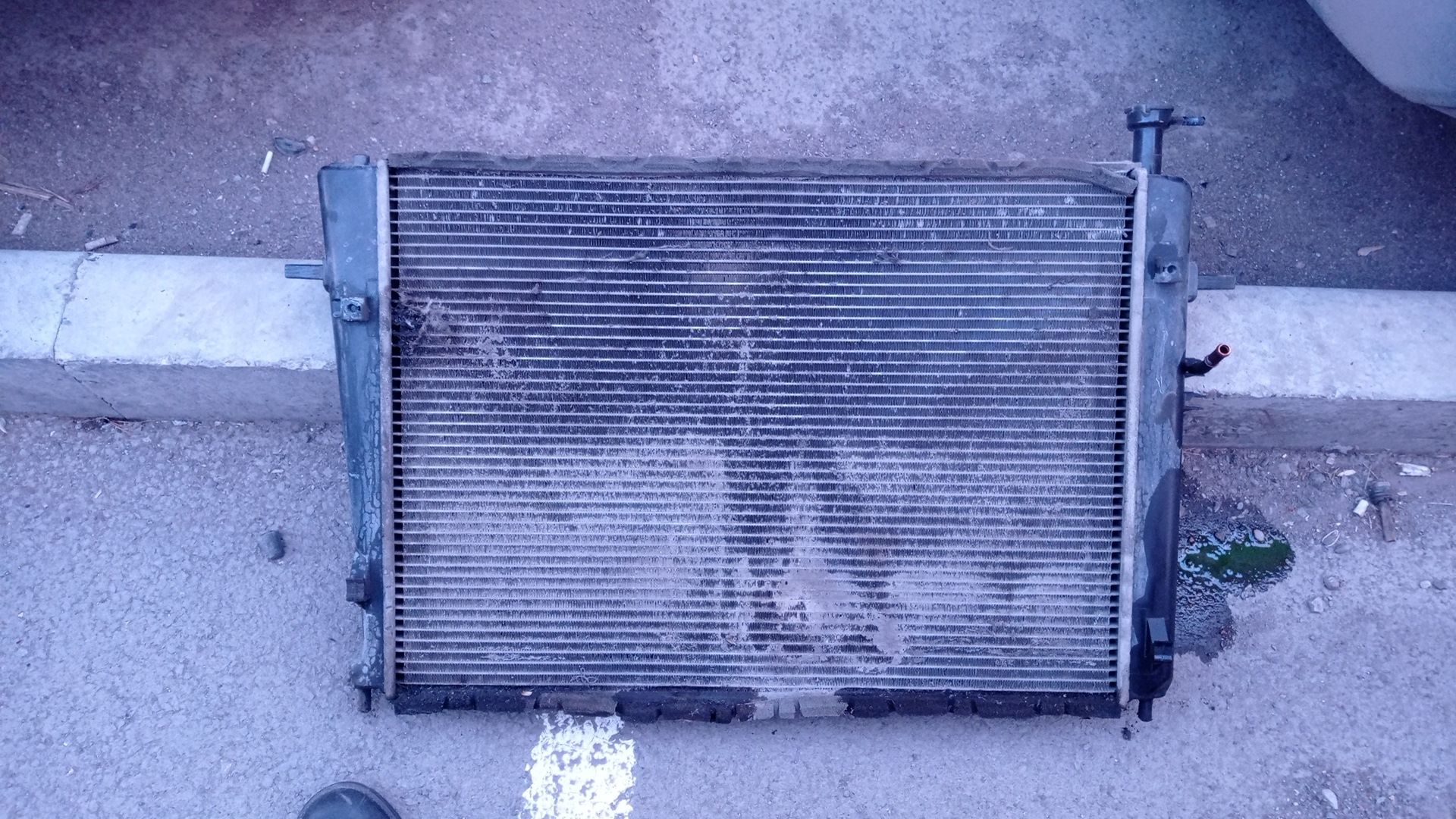 Замена радиатора охлаждения двигателя — Hyundai Tucson (JM), 2 л, 2005 ...