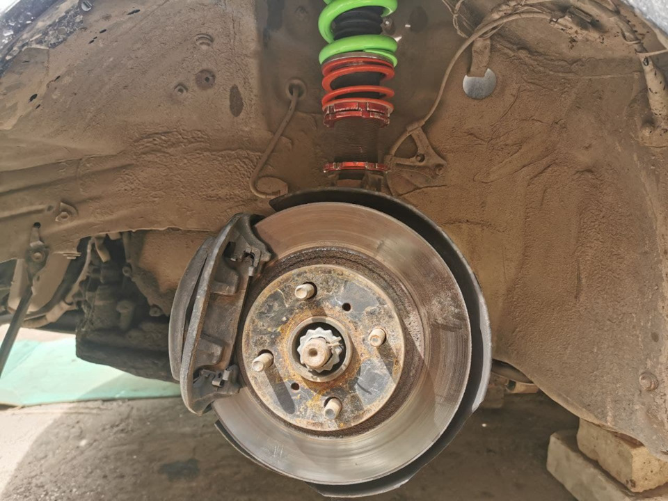 перед — Toyota Corolla Levin (AE110/111)