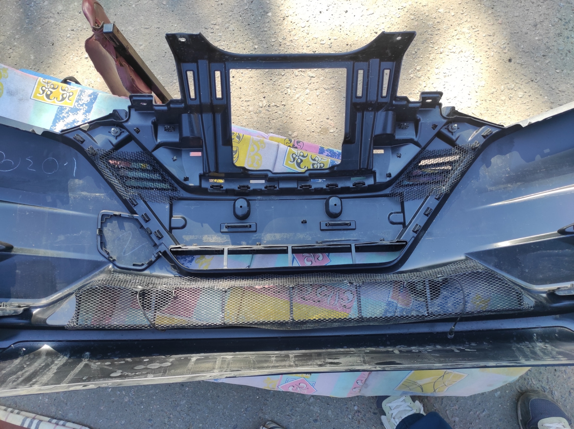 Установка \"старых\" металлических сеток и датчиков парктроника в новый ...