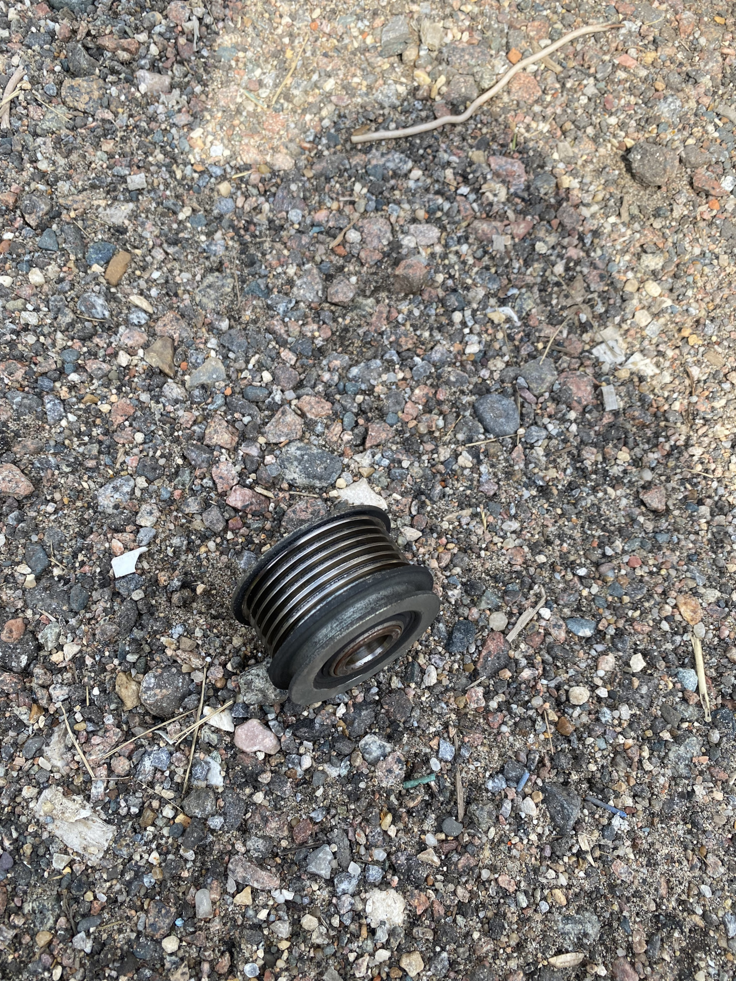 50. Замена обгонной муфты (шкива) генератора. — Volkswagen Passat CC, 1 ...