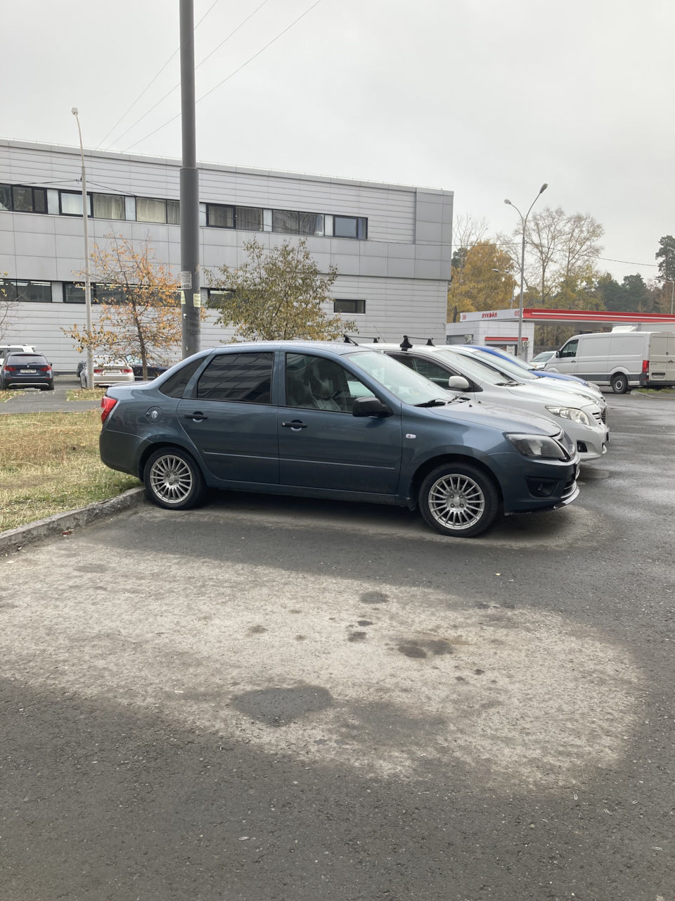 Выбор дисков — Lada Гранта, 1,6 л, 2015 года | колёсные диски | DRIVE2