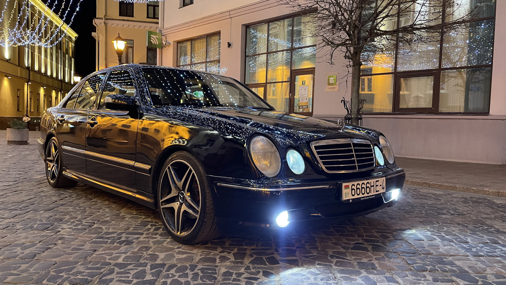 Продажа Mercedes-Benz E-class (W210) 2001 (дизель, АКПП) — с историей  обслуживания — DRIVE2.RU