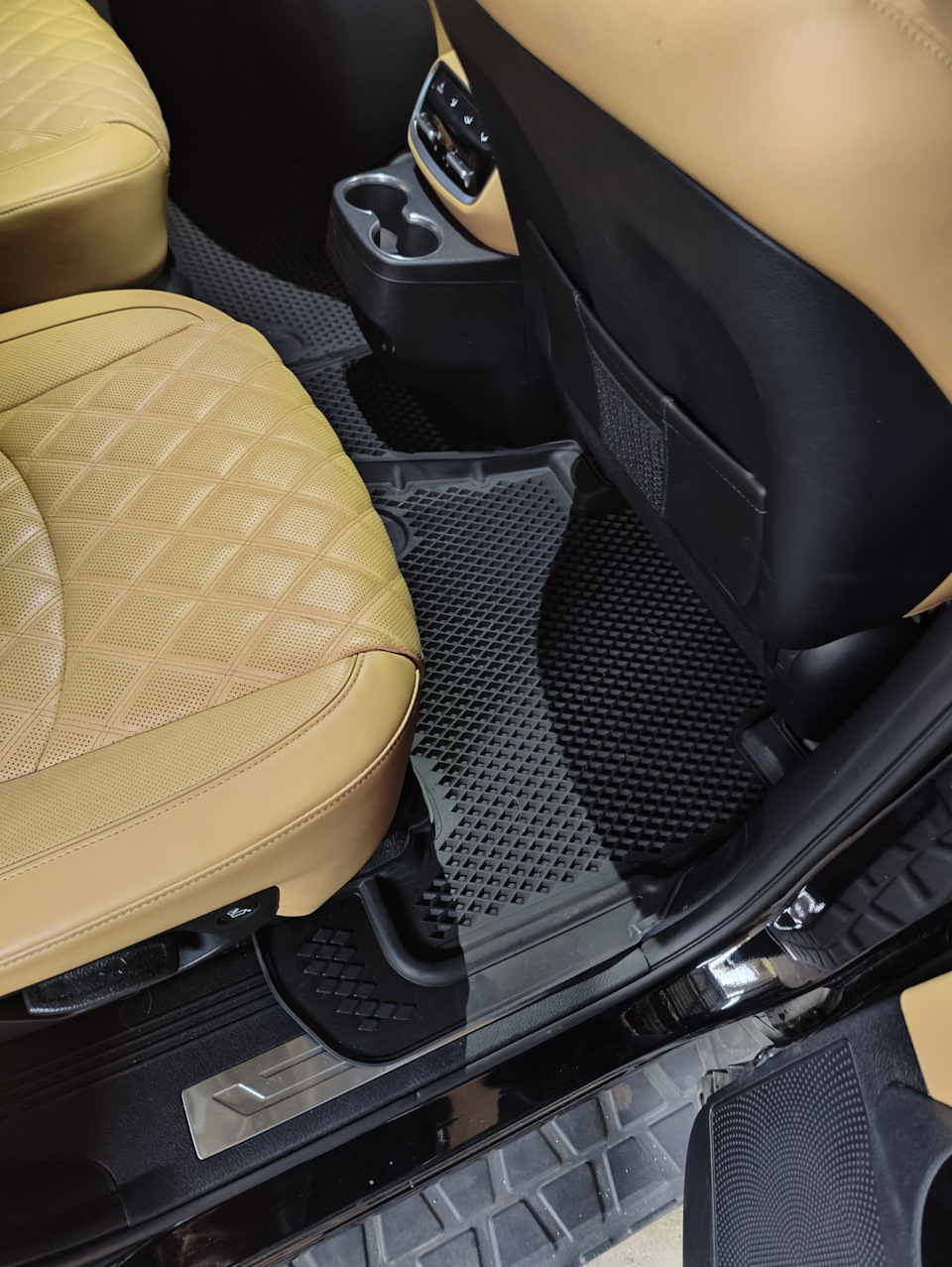 Коврики для Kia Mohave (2008-2022) с подвесной педалью Premium ("EVA 3D ...