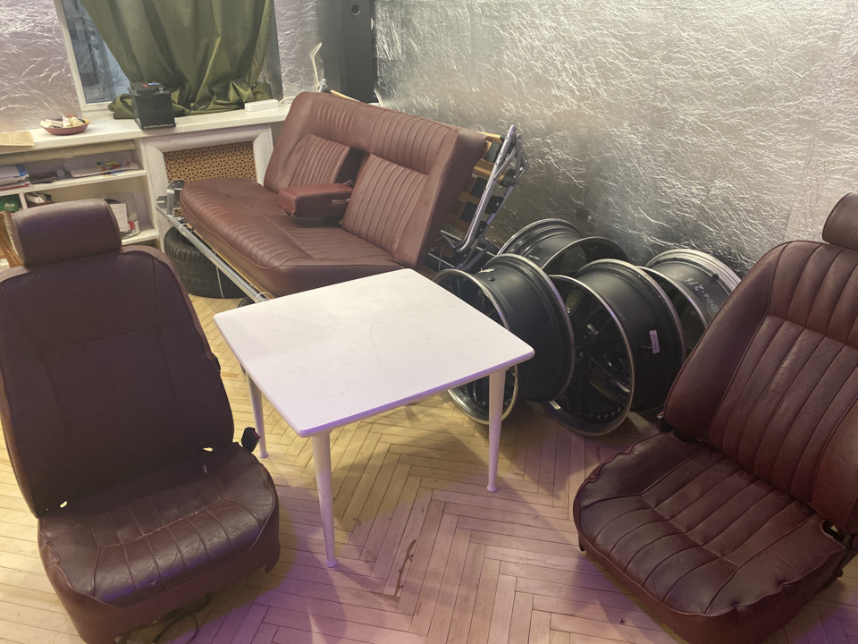 Переехал ягуар в инсту. — Jaguar XJ6 (XJ40), 4 л, 1992 года | своими ...