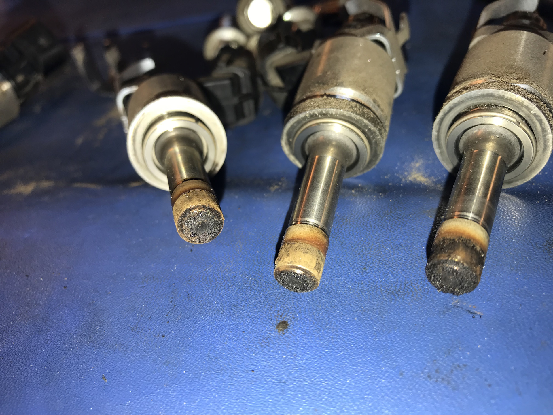 Чистка форсунок со снятием. — Mazda CX-5 (1G), 2 л, 2016 года ...