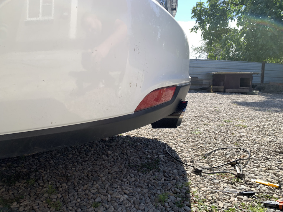 Как вырезать бампер на Приоре под насадку Akrapovic. — Lada Приора ...