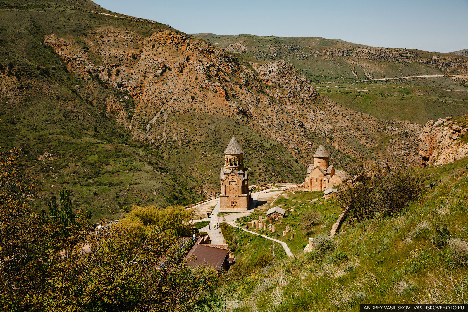 Армянский край. ЖЖ Армения Ореховый сад в горах фото.