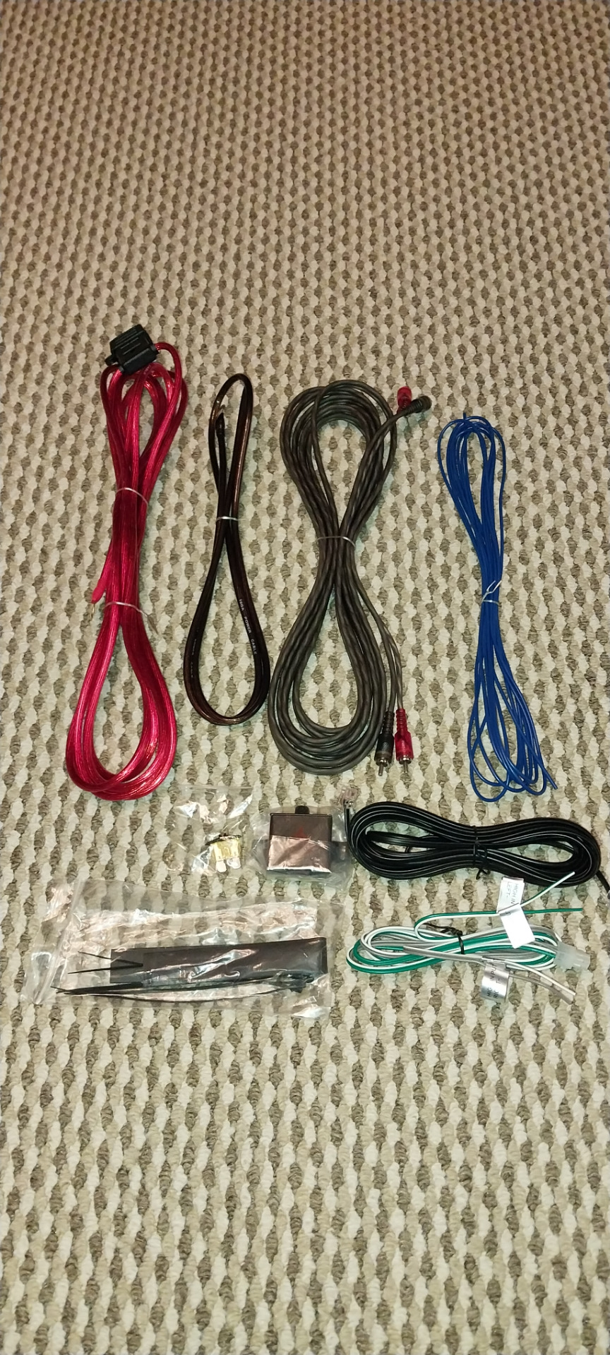 Комплект проводов силовые провода на 10кв и то там аллюминий с медью, короче что-то не Айс, менять буду их. — Hyundai Sonata IV (EF)