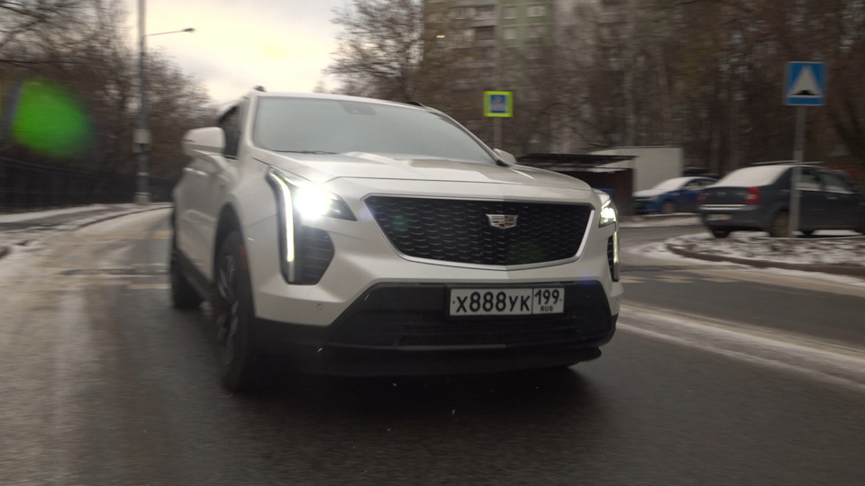 Фото в бортжурнале Cadillac XT4