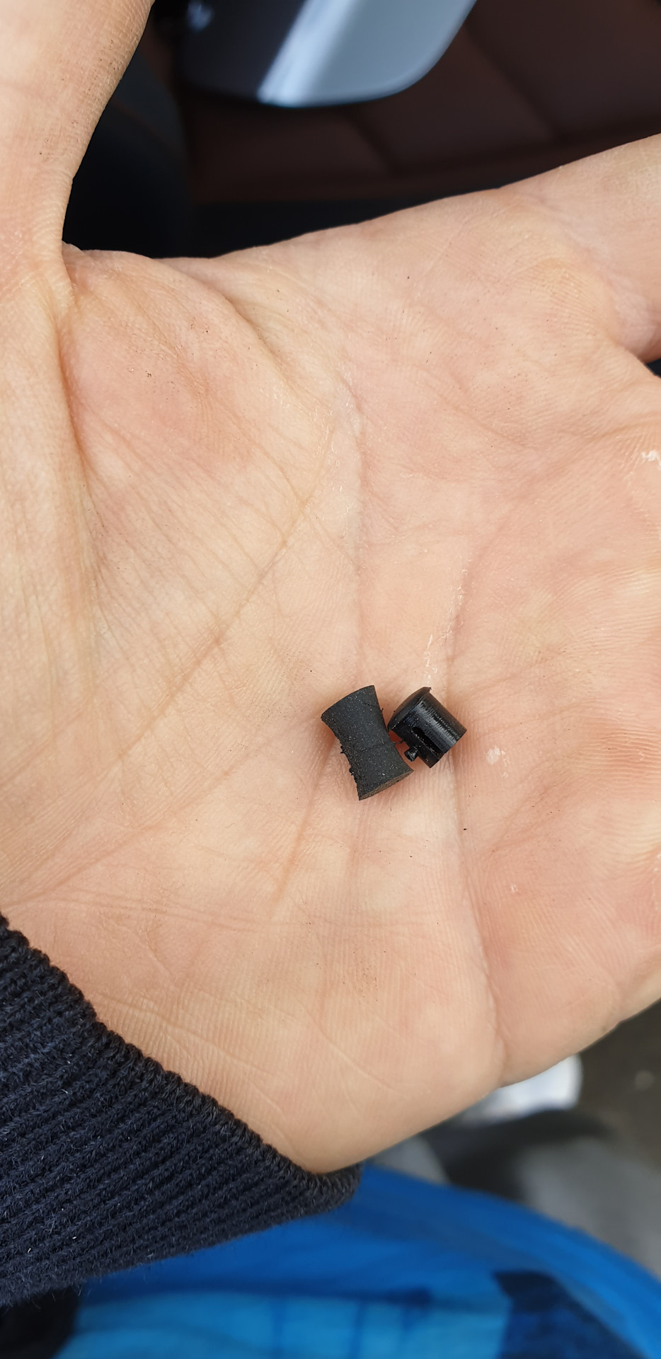 KYAAAgBh8eA 960 Как открыть бензобак на туареге