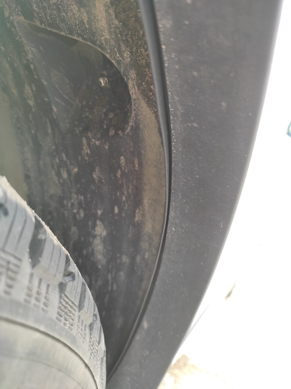 KYBZqaDFGMowI2sD8VbB6rDlWKY 960 chery tiggo 7 pro уплотнитель задней двери