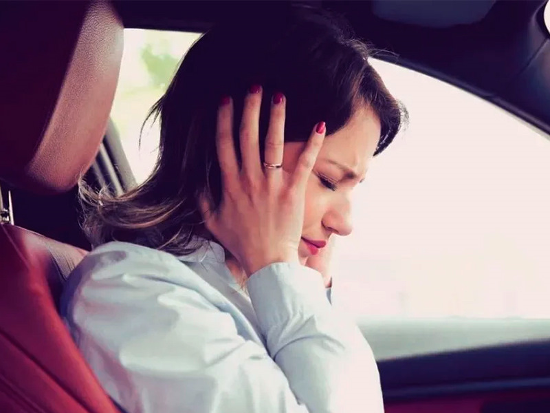 Шум от машин. Noise cars. Шум на дорогах. Sheep honk in a car clipart. Car hear car.