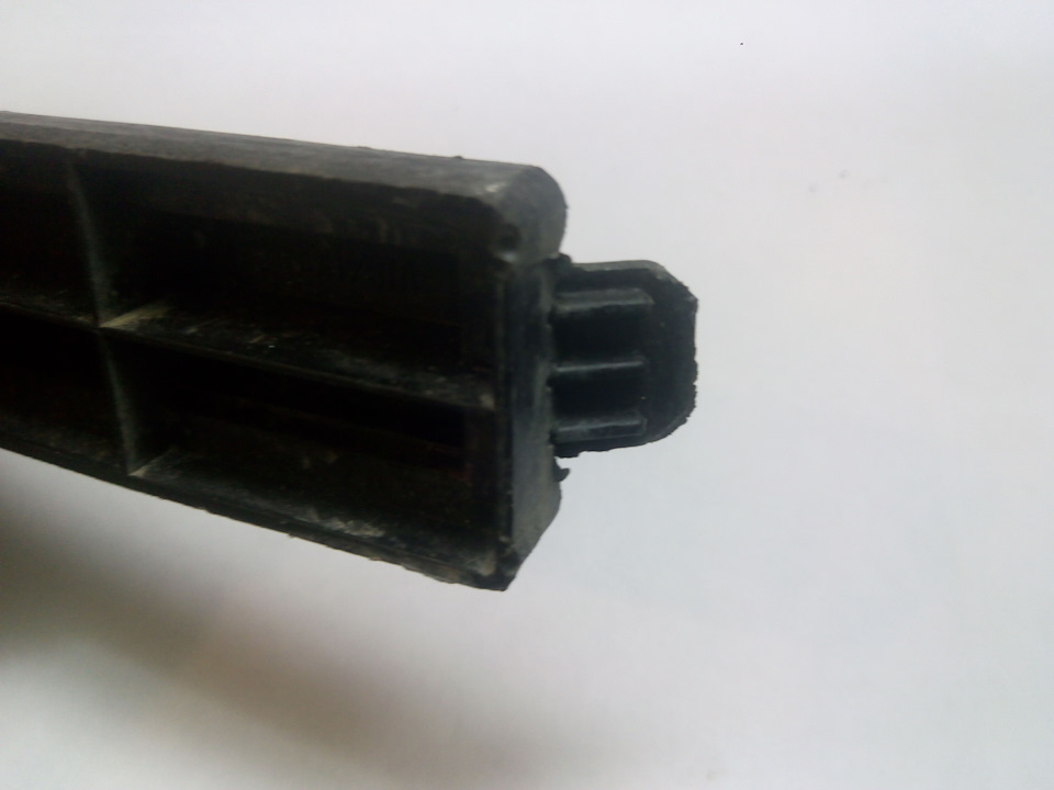 Ремонт крышки воздушного фильтра печки. — Lada Приора седан, 1,6 л ...