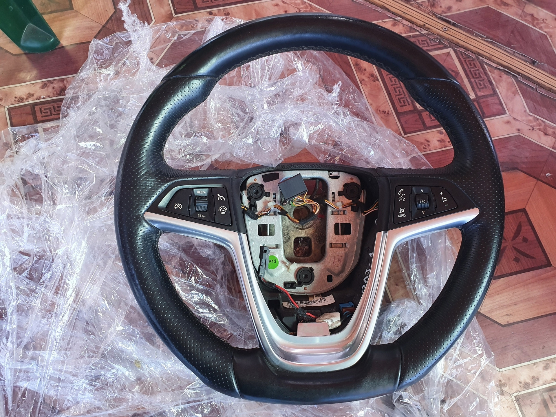 Руль для гран туризмо спорт пс 4. Перетяжка руля спектра. Пружина под рулем шахмане. Сама рули. Руль thrustmaster t150.