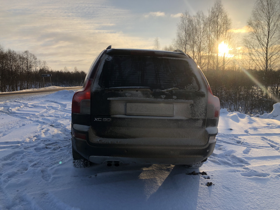Ну и занесло однако 🤷♂️ — Volvo XC90 (1G)