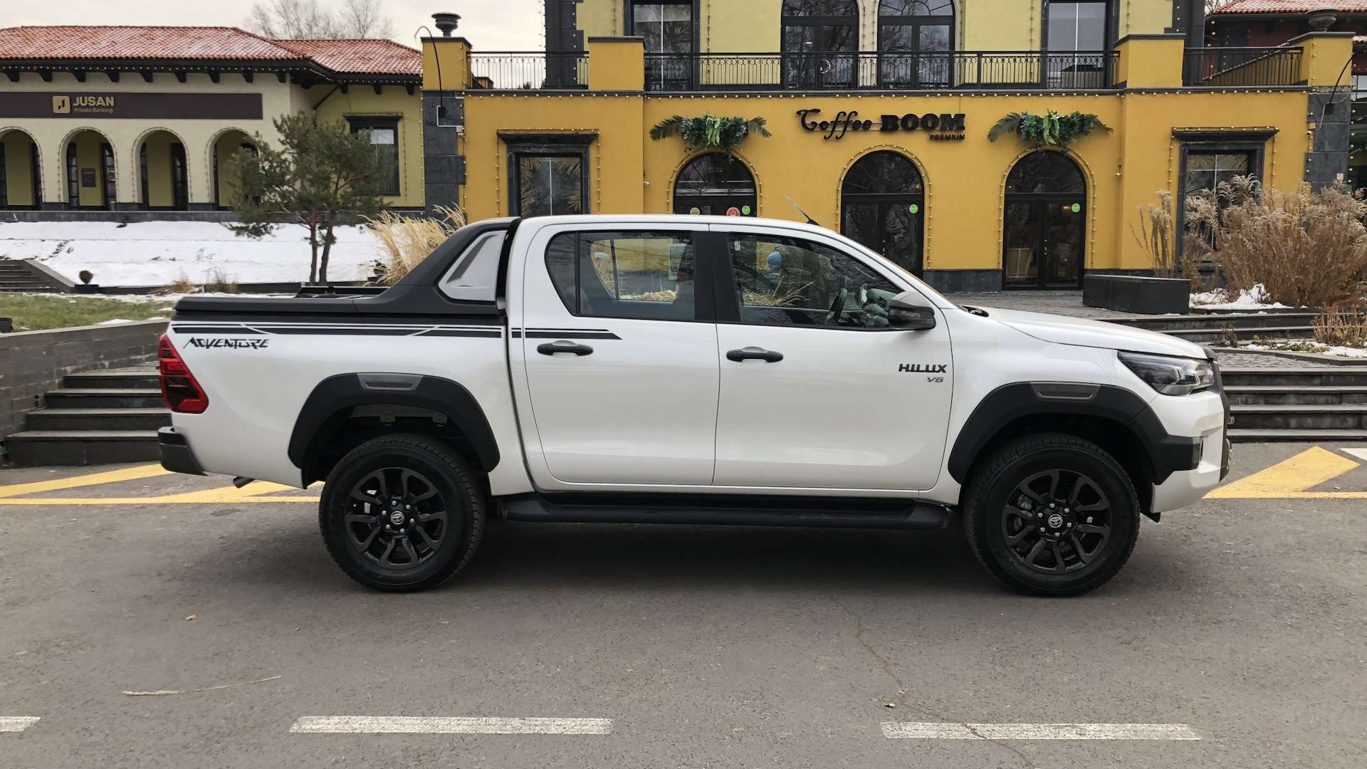 Toyota Hilux (8G) 4.0 бензиновый 2021 | 4.0 V6 ADVENTURE на DRIVE2