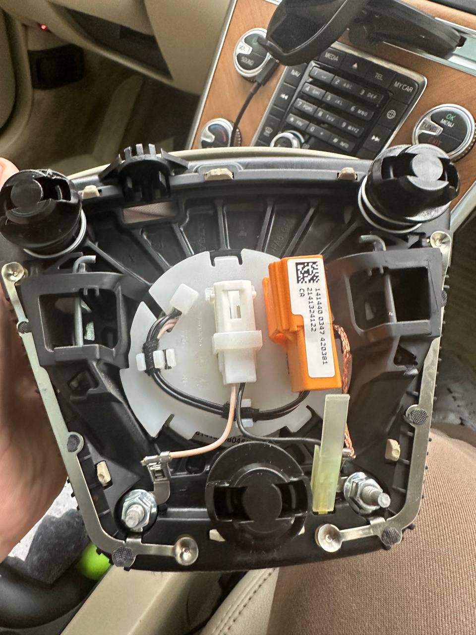 Фото в бортжурнале Volvo XC60 (1G)