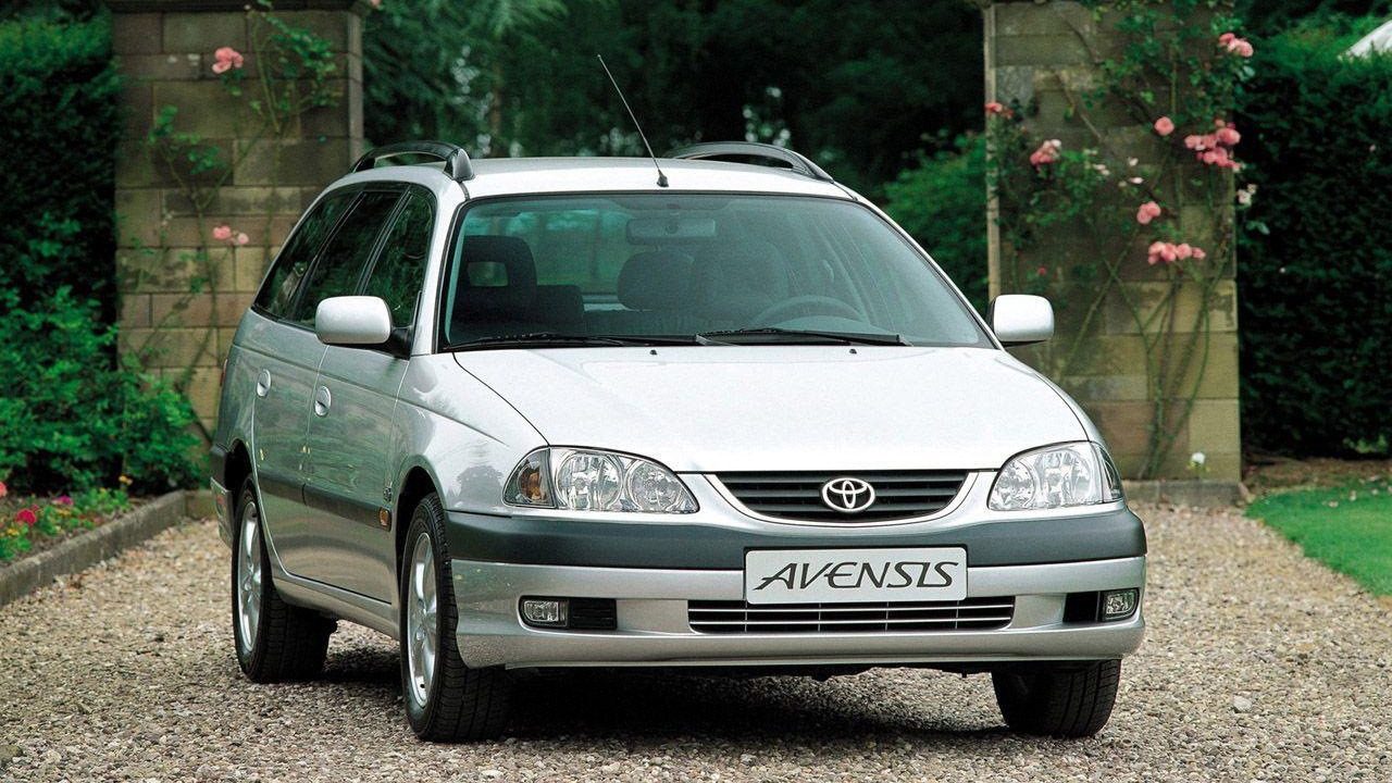 Toyota Avensis I 1.8 бензиновый 2001 | сЭрЭбрЫстый) на DRIVE2