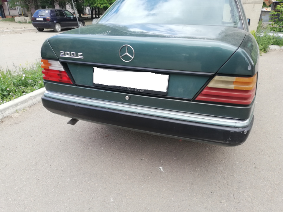#4 задний фонарь замена — Mercedes-Benz E-Class (W124), 2 л, 1993 года ...