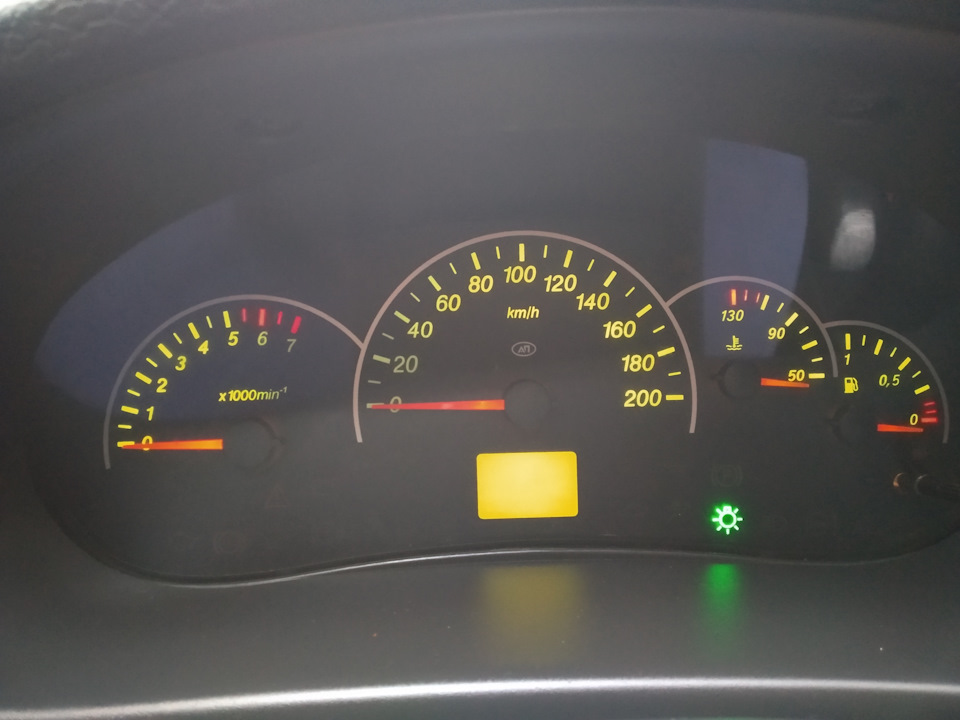 Замена лампочек в приборке. — Lada Приора седан, 1,6 л, 2011 года ...