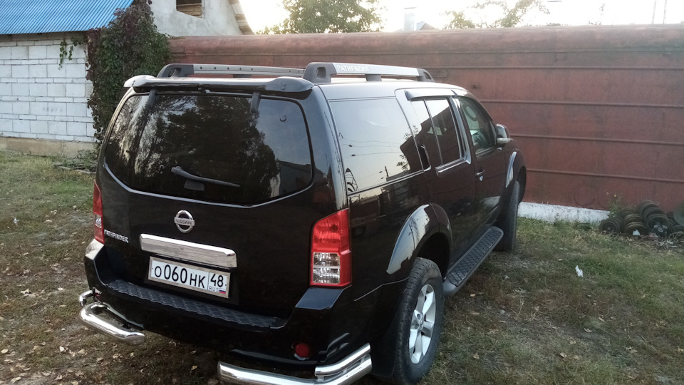 Масло в патрубке — Nissan Pathfinder (3G), 2,5 л, 2007 года | поломка ...