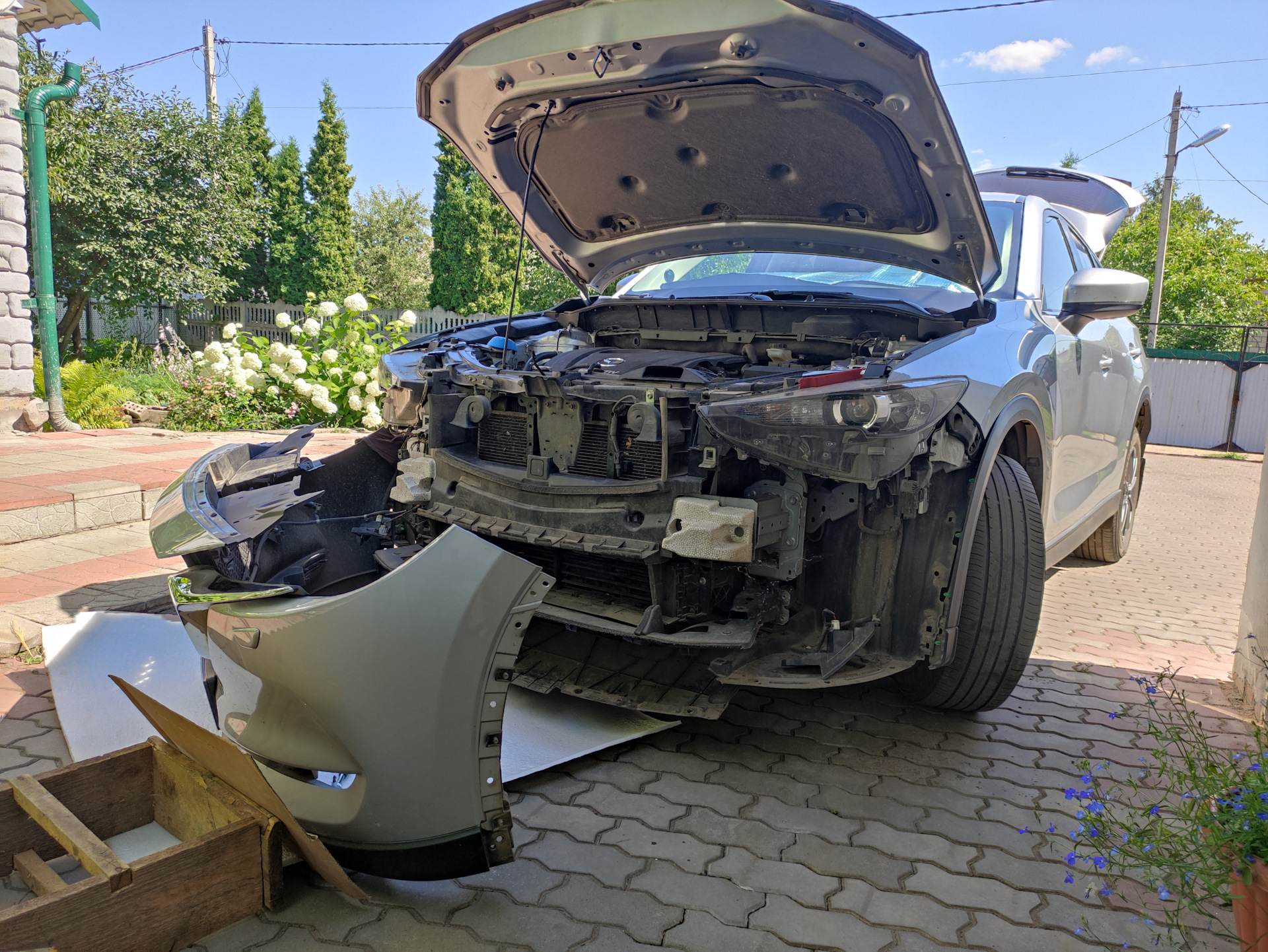 Установка передних ПТФ — Mazda CX-5 (2G), 2 л, 2018 года | своими ...