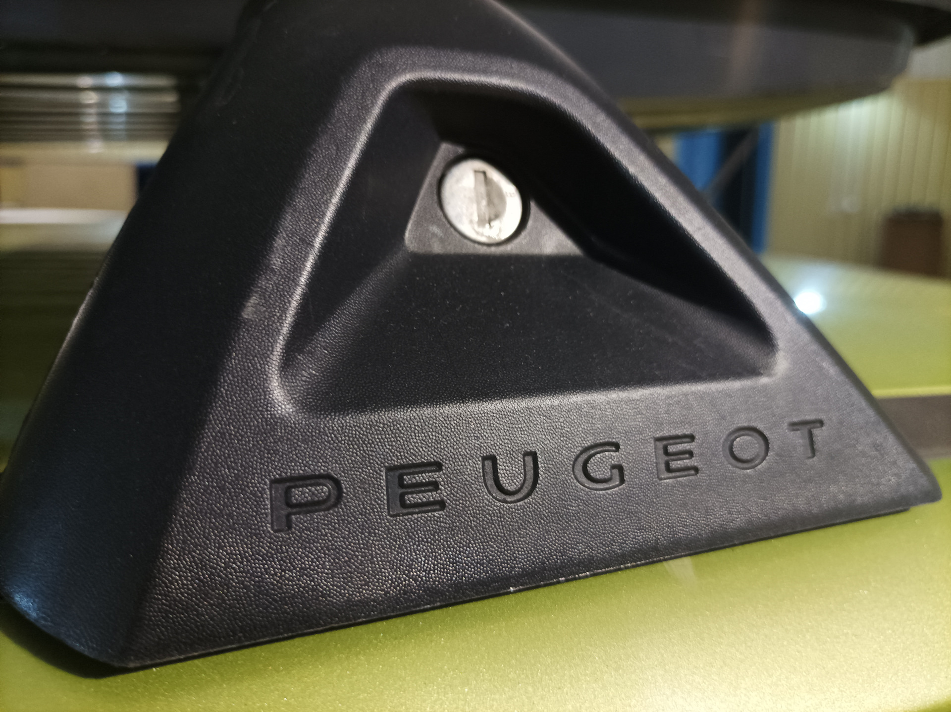 Багажник и автобокс. Практичный — Peugeot 308 (1G), 1,6 л, 2008 года ...