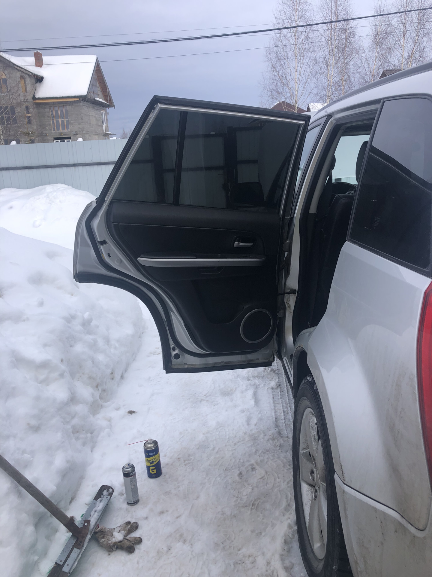 Фиксаторы дверей SGV — Suzuki Grand Vitara (2G), 2,4 л, 2010 года ...