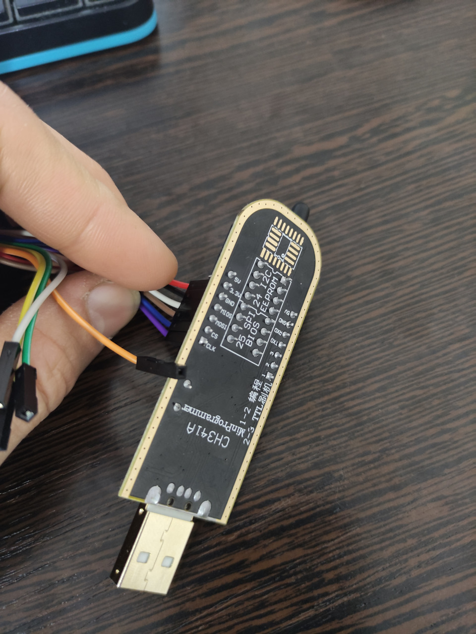 Чтение EEPROM 93С46 с помощью программатора CH341A — Nissan Almera II ...