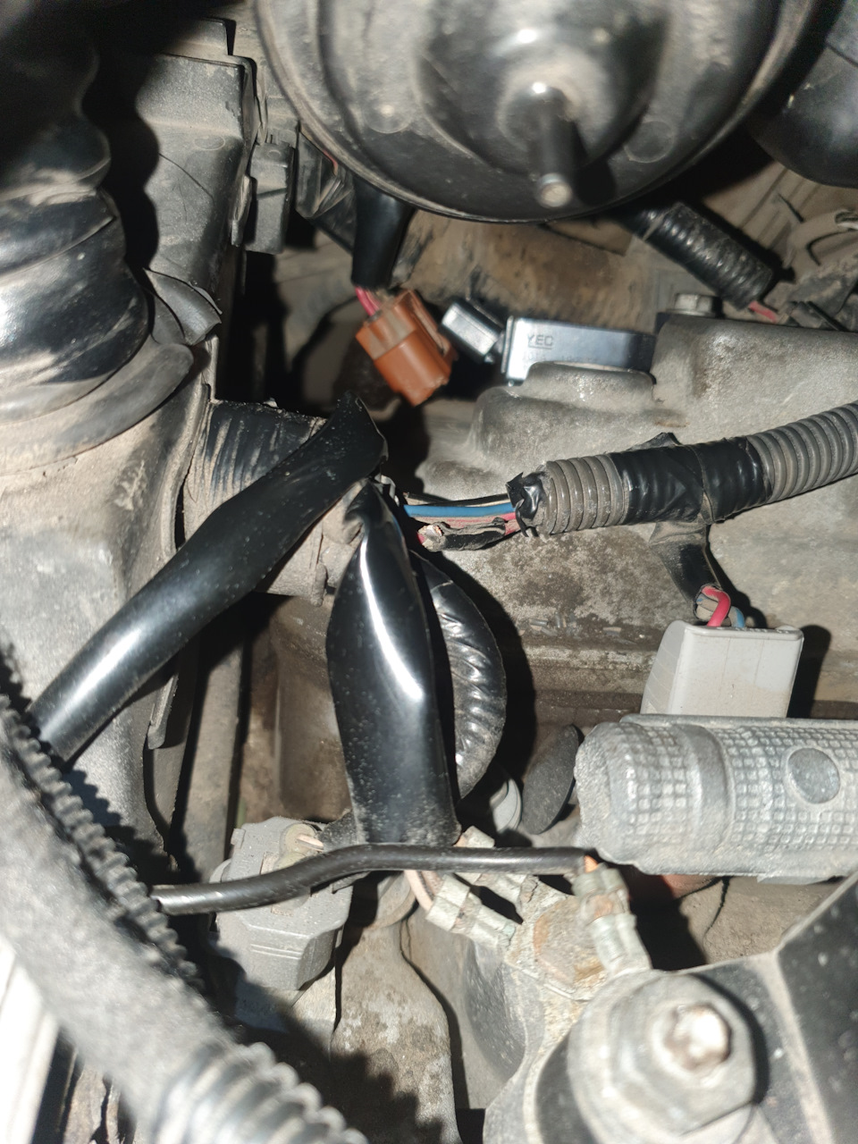 Замена катушки и свечи зажигания без снятия впускного коллектора на ...