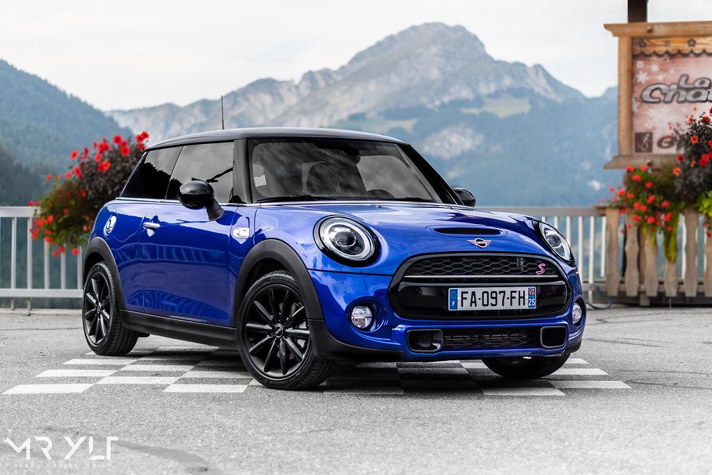 Синий мини. Mini Cooper s f56. Mini Cooper 2021 синий. Mini Cooper f56 s синий. Мини Купер s 2020 голубой.