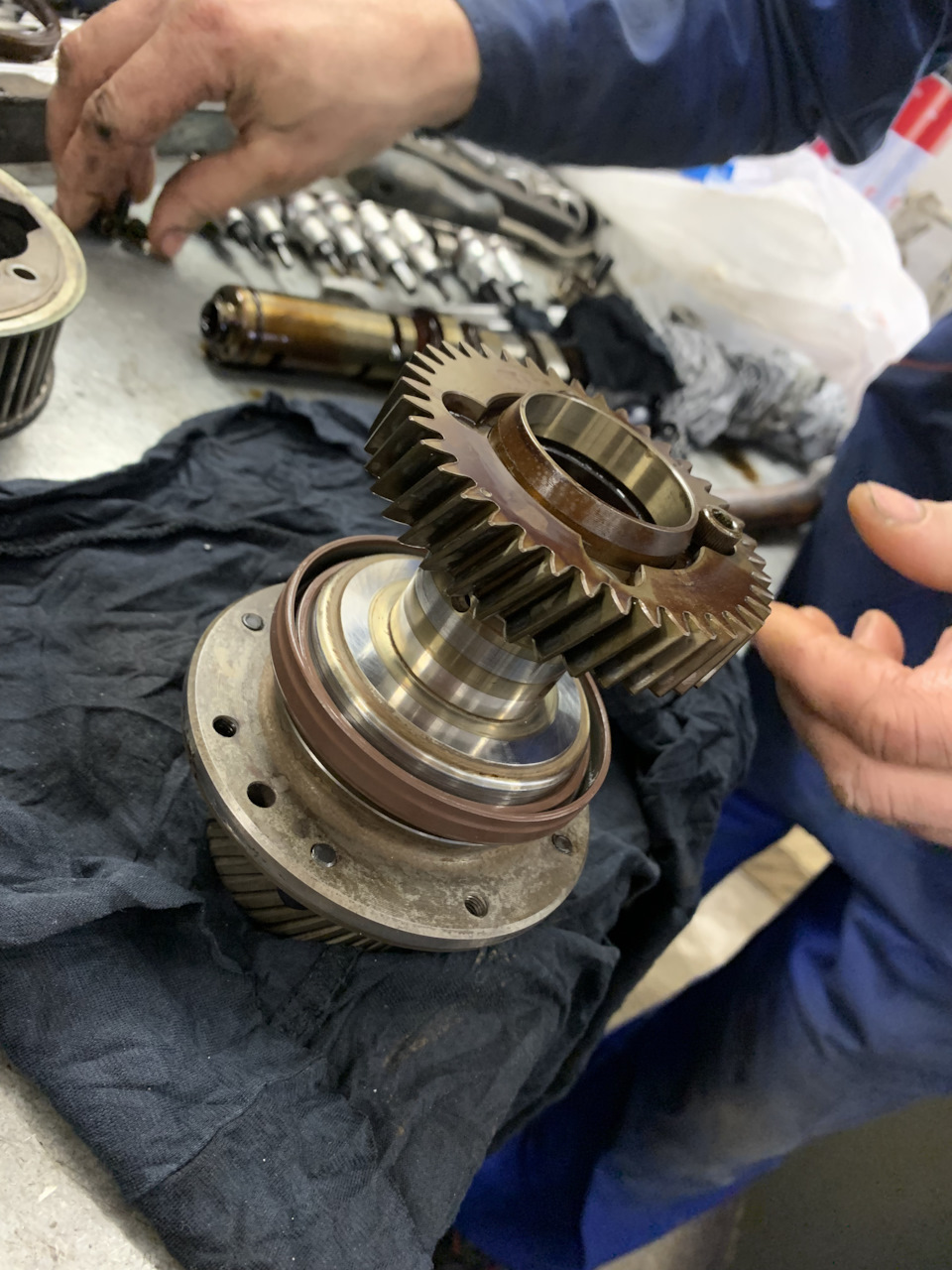 Без танцев с бубном 3UZ-fe Lexus LS430. Замена сальников распредвалов ...