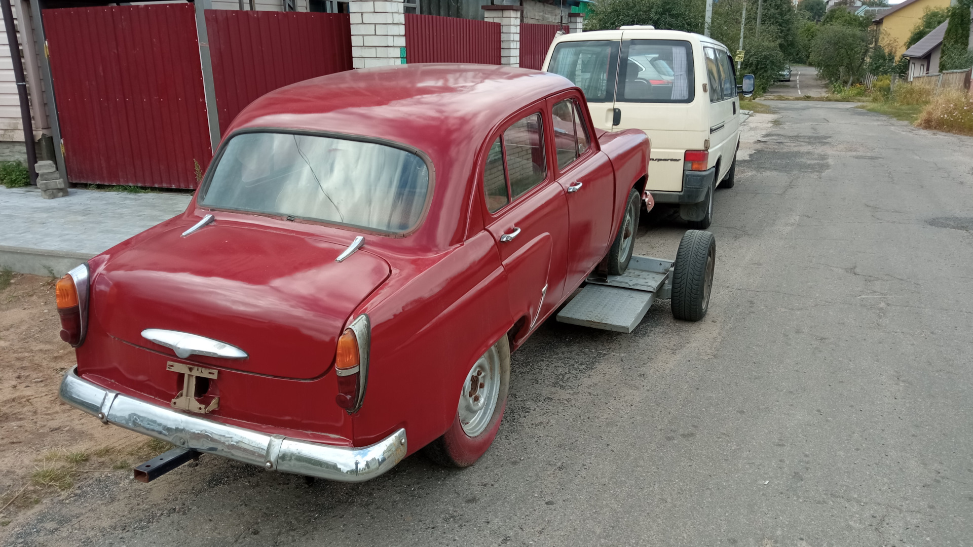 Москвич 407 1.4 бензиновый 1962 | Генератор позитива на DRIVE2