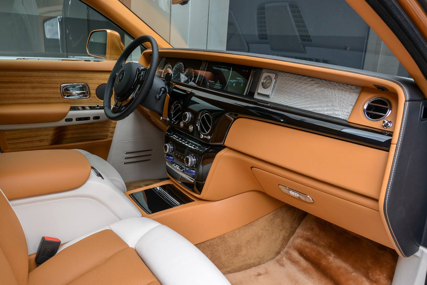 Rolls Royce Phantom privacy Suite