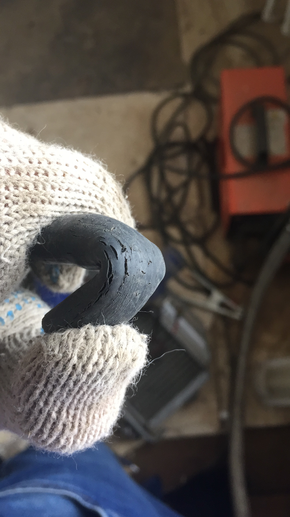 Замена топливных шлангов без снятия впуска — Subaru Forester (SG), 2 л ...