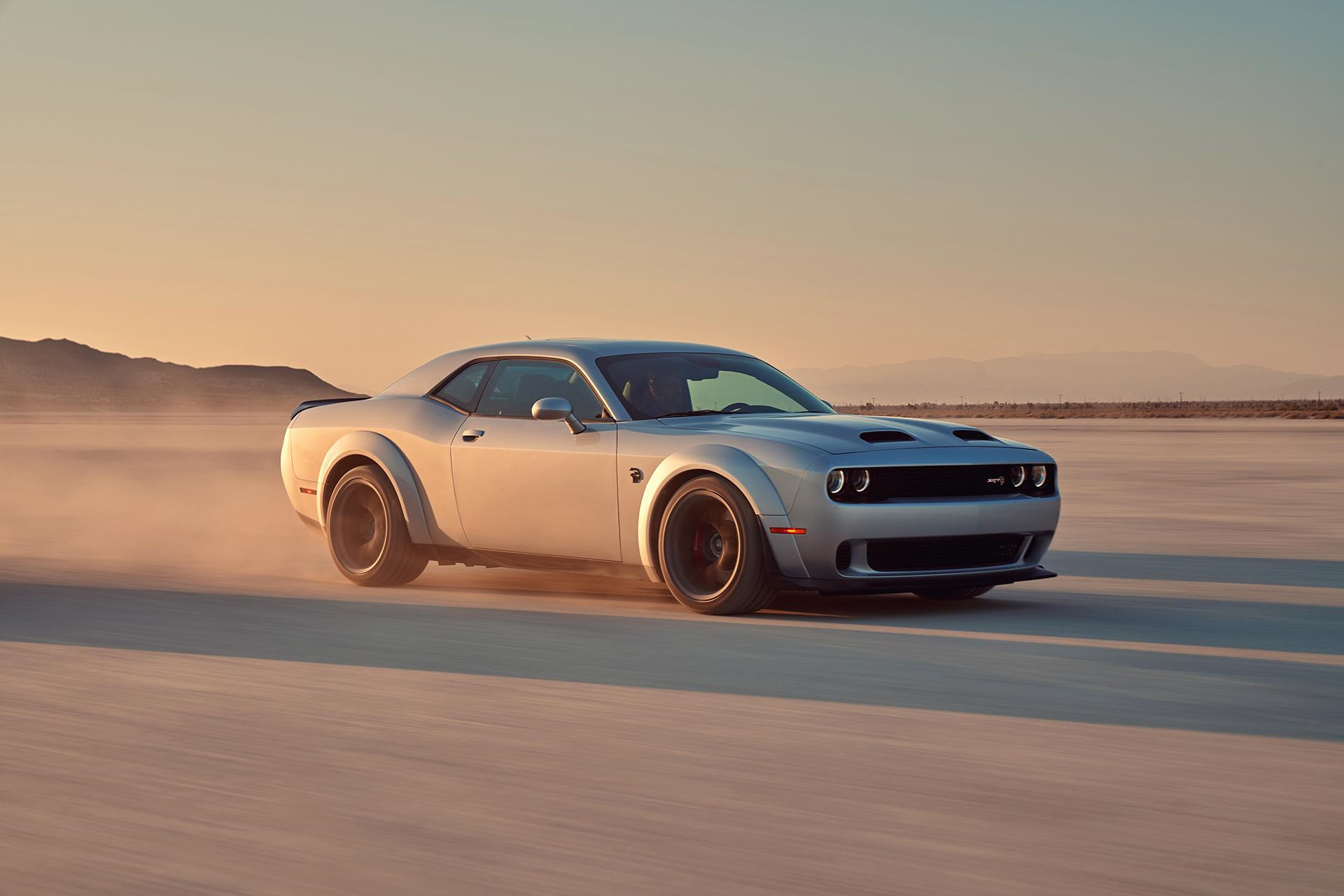 Dodge challenger srt hellcat