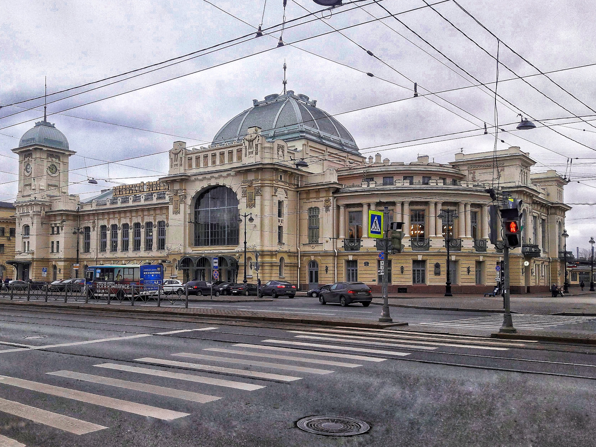 Питерский вокзал фото