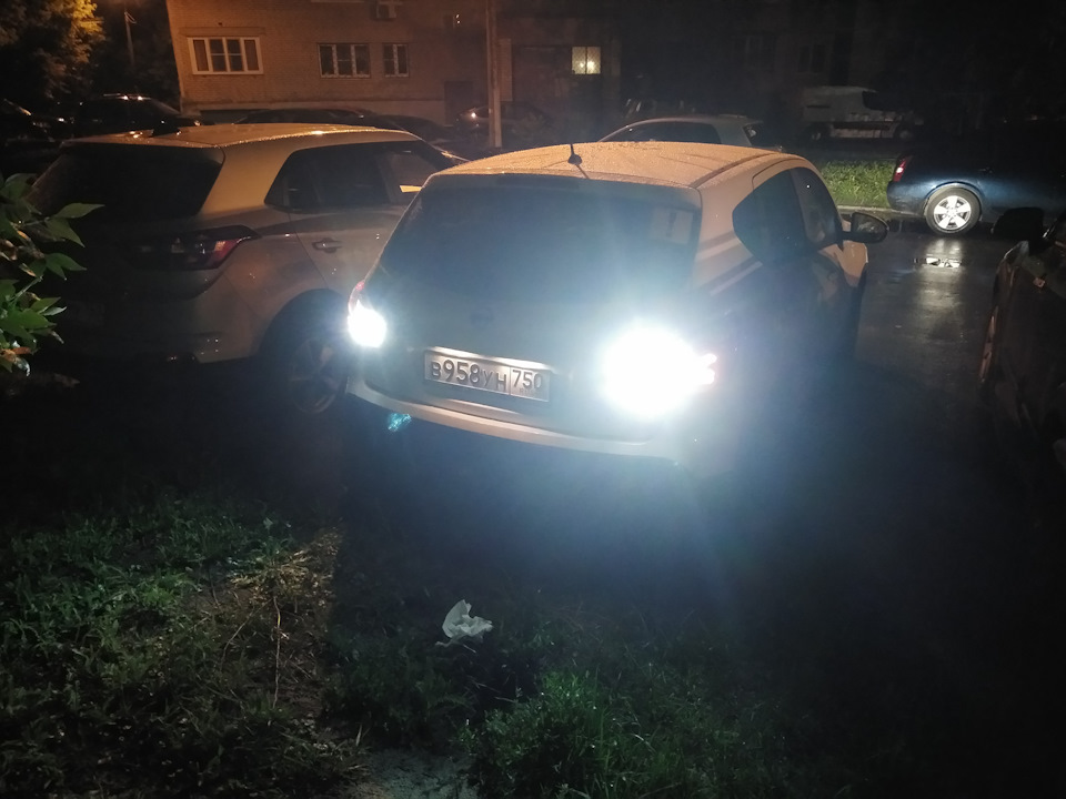 nissan qashqai лампа заднего хода