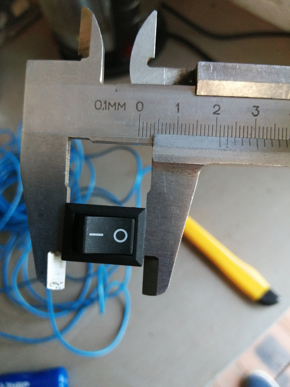 USB розетка в вещевой ящик (бардачек) Лада Гранта FL. — Lada Гранта ...