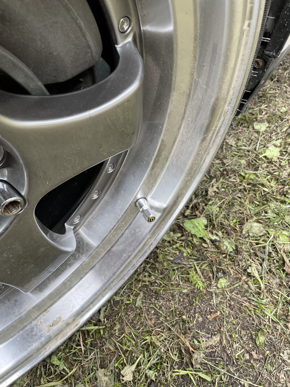 Установка Teyes TPMS (датчики давления в шинах) — Toyota Cresta (90), 2 ...