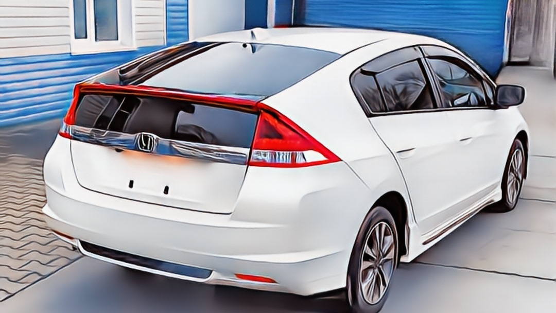 Honda Insight nh797m