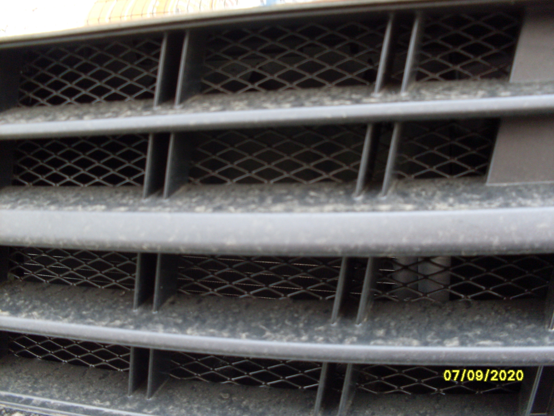 установка решетки бампера. крепление сетки решетки радиатора. установка решетки бампера. установка решетки бампера. решетка бампера нижняя сетка ваз 2108.