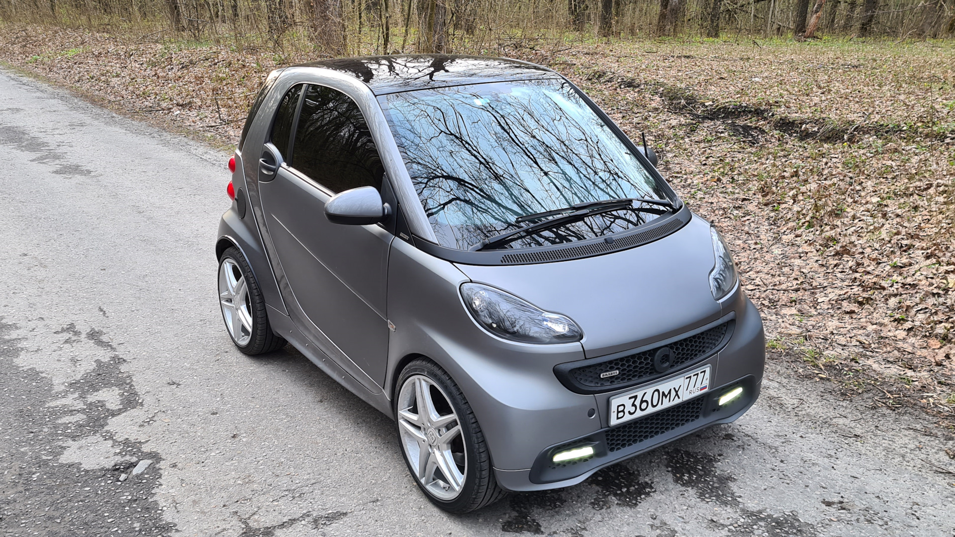 Смарт серый. Smart Fortwo 2010. Smart: Smart Fortwo II. Мерседес смарт 2010. Смарт 3 дверный.