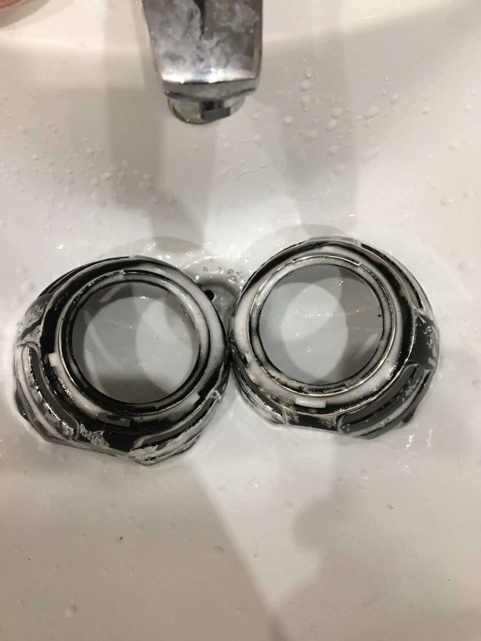 Как снять хром с пластика? — Hyundai Getz, 1,4 л, 2008 года | другое ...