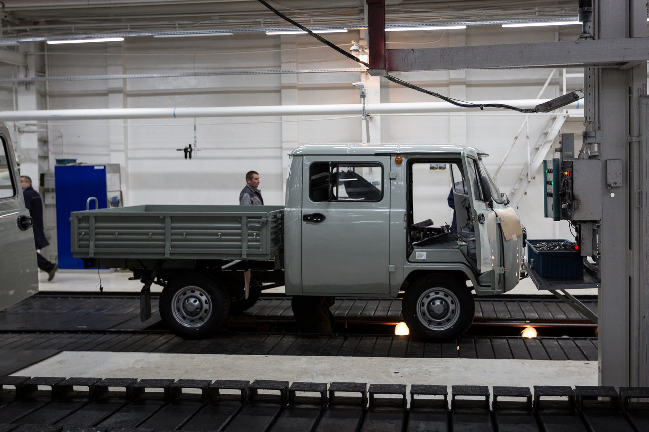 Уаз завод в ульяновске. ОАО «Ульяновский автомобильный завод». УАЗ Ульяновск. Автозавод УАЗ здание. Ульяновский автомобильный завод УАЗ Ульяновской области.